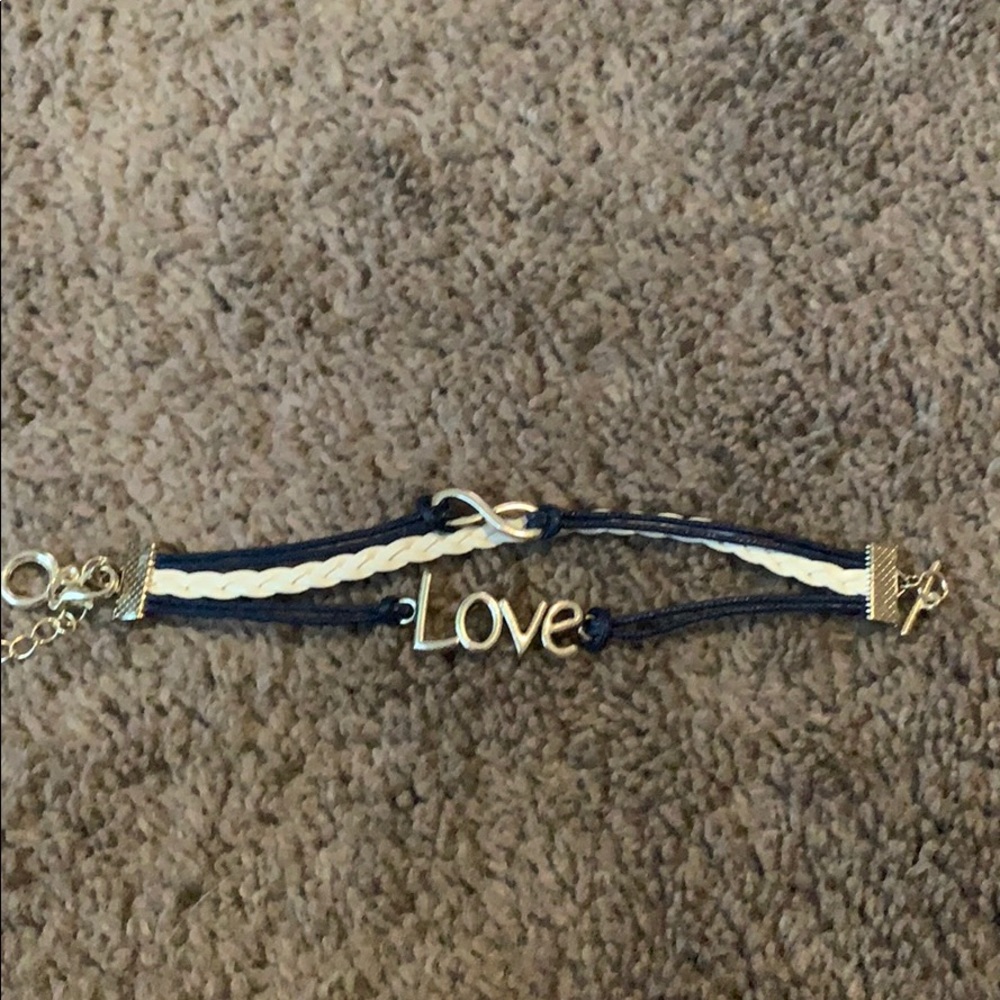 Leather/silver bracelet